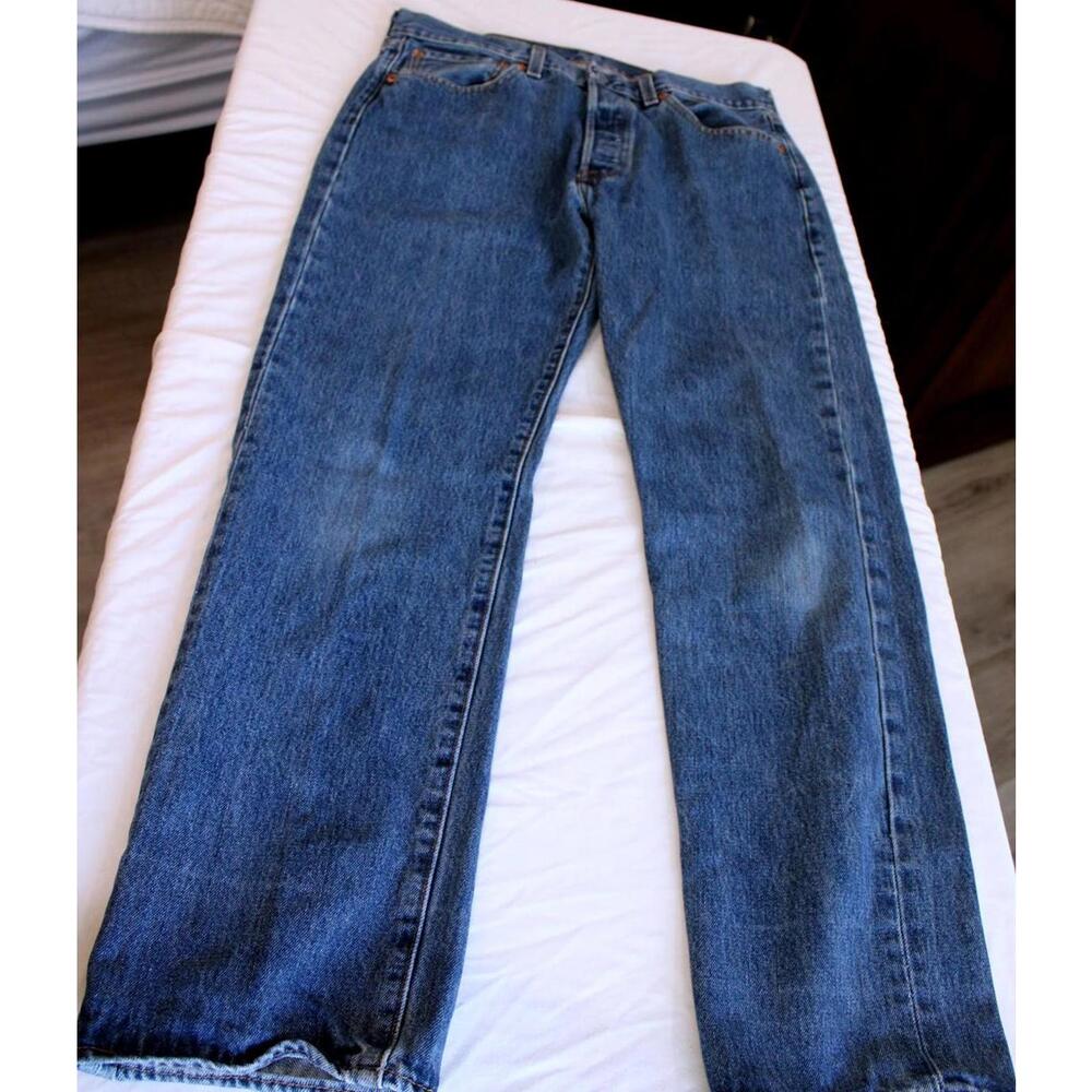 Men's 501 Levi 32/28 Denim, Blue jeans Medium Stonewash, Button up, 100% cotton